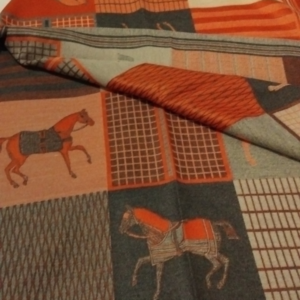 ⭐Elegant Cashmere Shawl⭐ - Picture 13 of 17